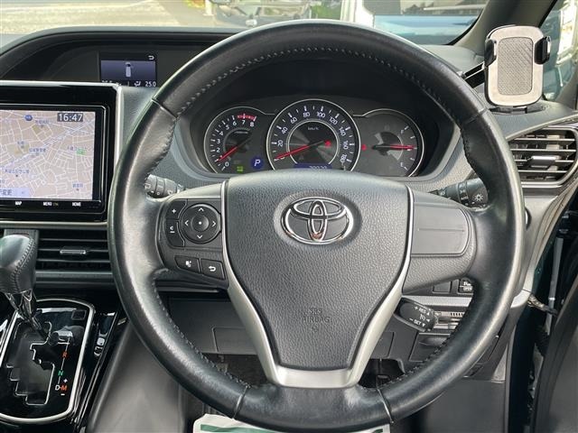 Toyota NOAH 2018 7015568-22