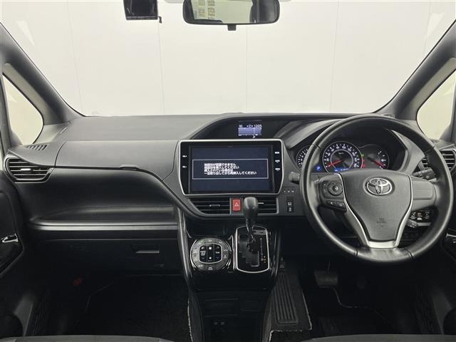 Toyota NOAH 2018 7015575-16