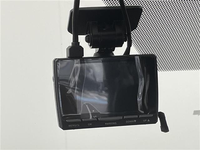 Toyota NOAH 2018 7015575-22