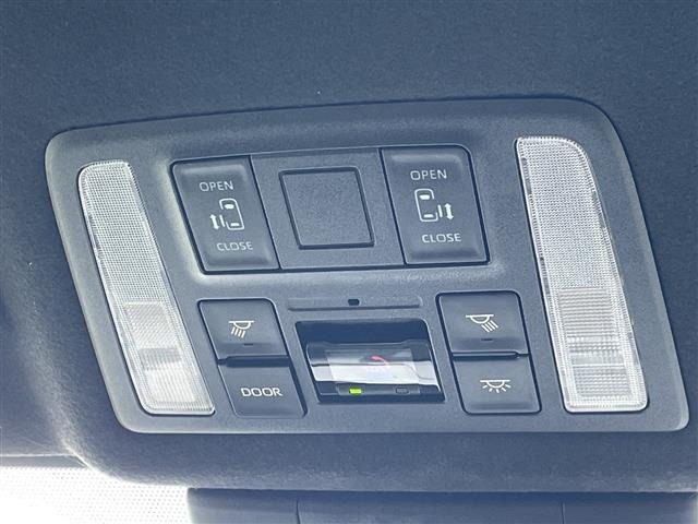 Toyota NOAH 2022 7015578-12