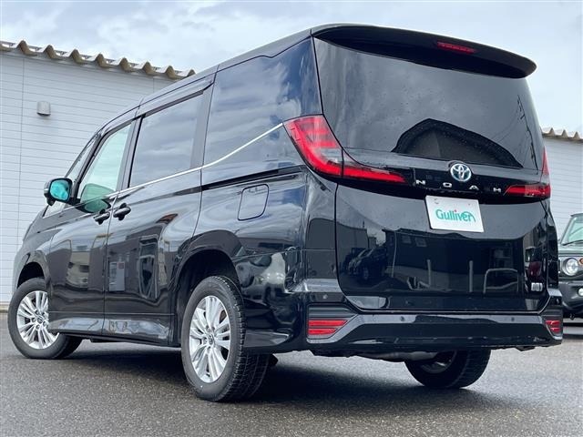 Toyota NOAH 2022 7015578-13