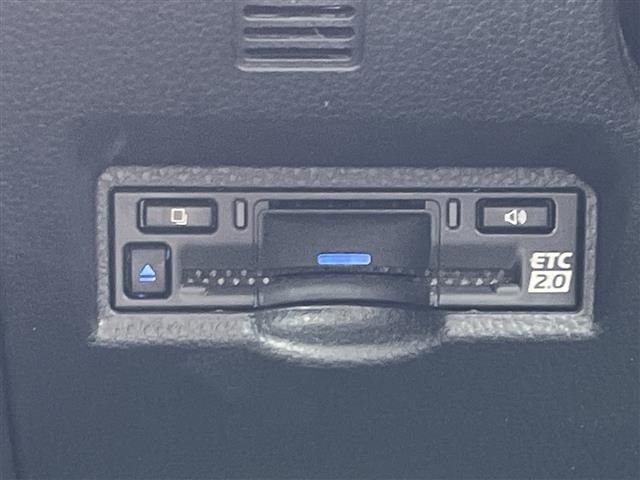 Toyota NOAH 2022 7015578-20