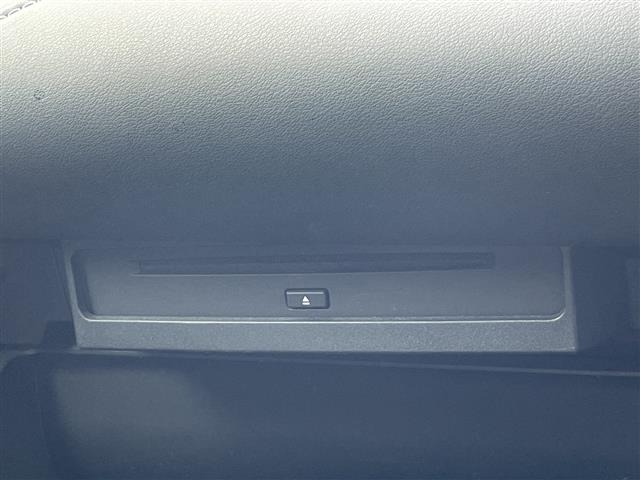 Toyota NOAH 2022 7015578-22