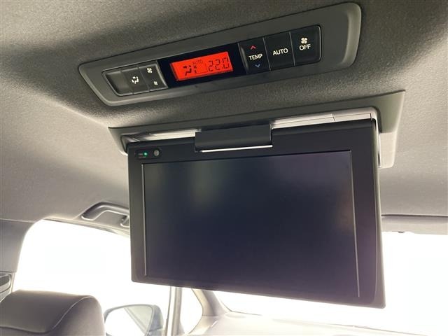Toyota NOAH 2021 7015588-16