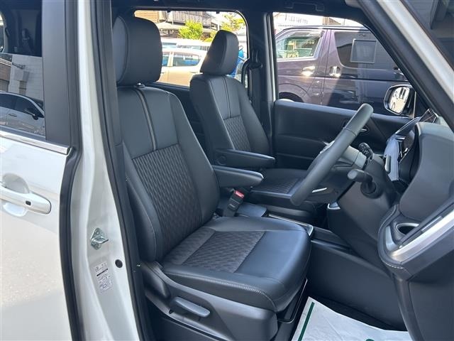 Toyota NOAH 2025 7015604-11