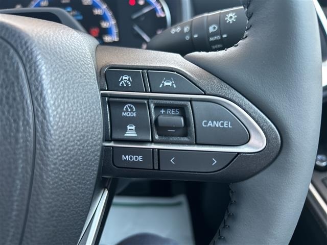 Toyota NOAH 2025 7015604-3