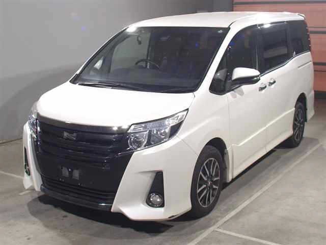 Toyota NOAH 2016 7015677-0