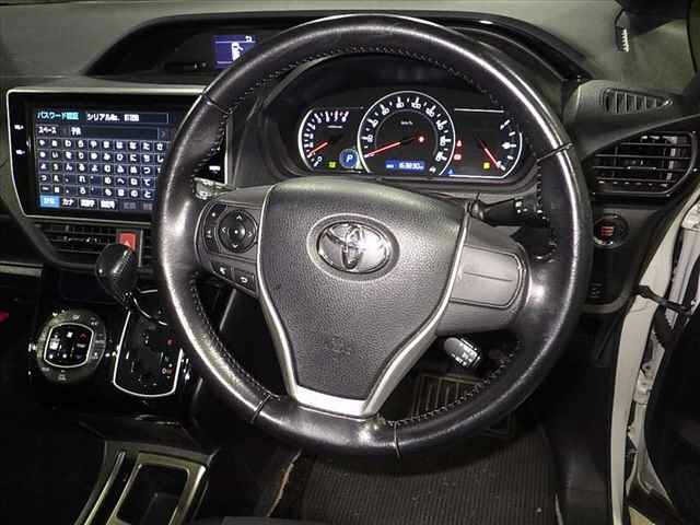 Toyota NOAH 2016 7015677-8