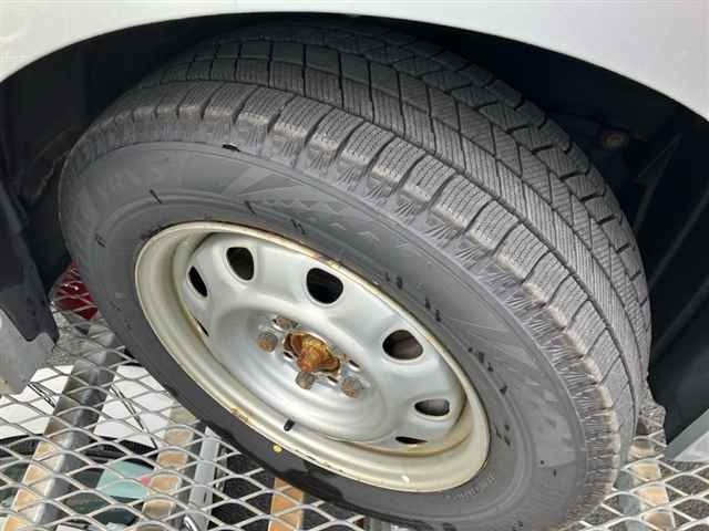 Toyota NOAH 2020 7015681-9