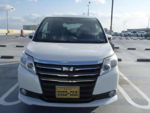 Toyota NOAH 2015 7015682-0