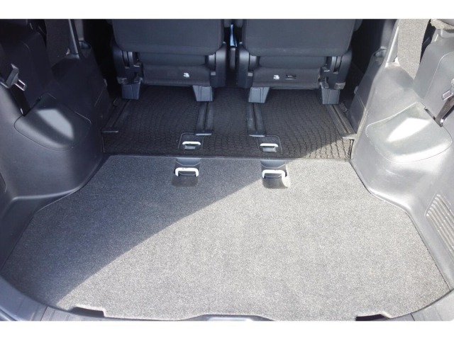 Toyota NOAH 2015 7015682-21