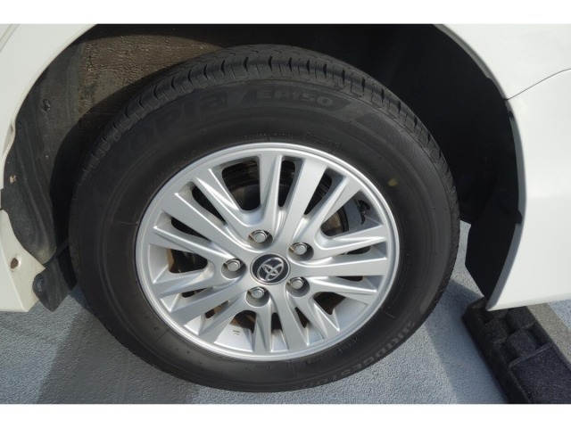Toyota NOAH 2015 7015682-27