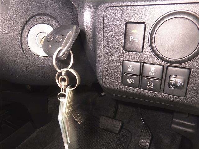 Toyota PIXIS EPOCH 2020 7024656-8
