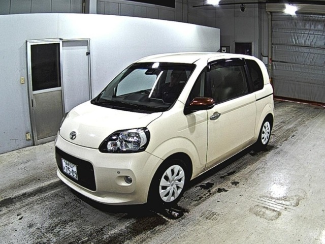Toyota PORTE 2018 7024499-4