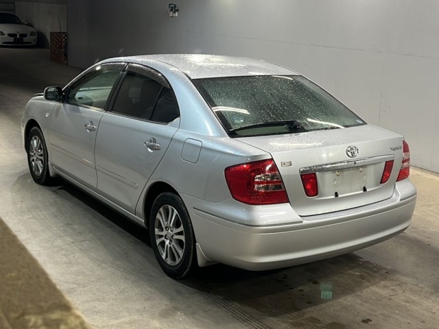 Toyota PREMIO 2005 7022361-1