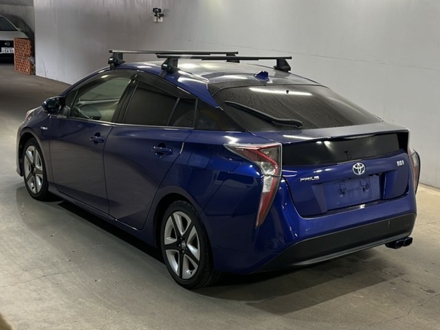 Toyota PRIUS 2015 7022386-1