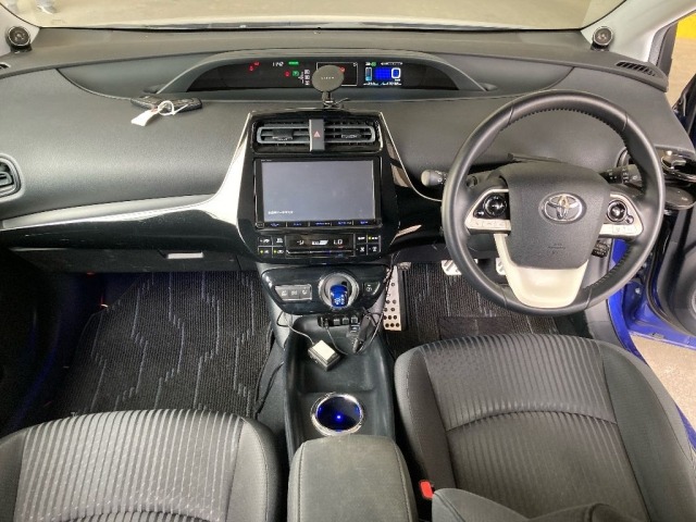 Toyota PRIUS 2015 7022386-3