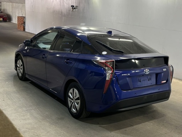 Toyota PRIUS 2016 7022401-1