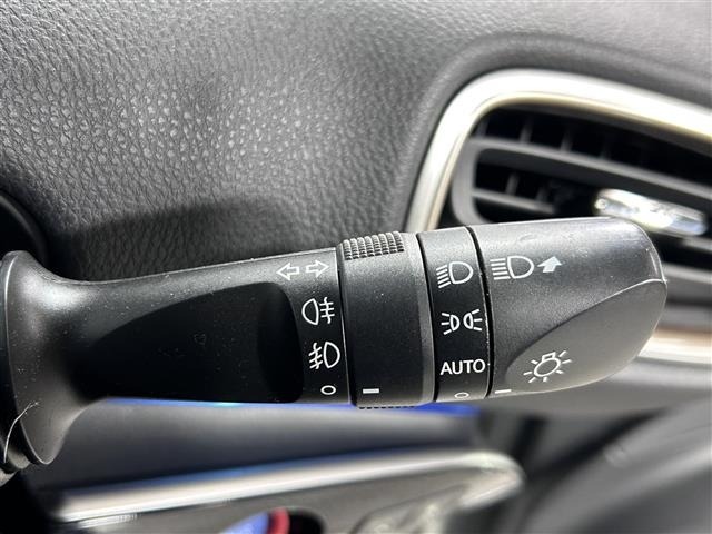 Toyota PRIUS 2018 7022647-19