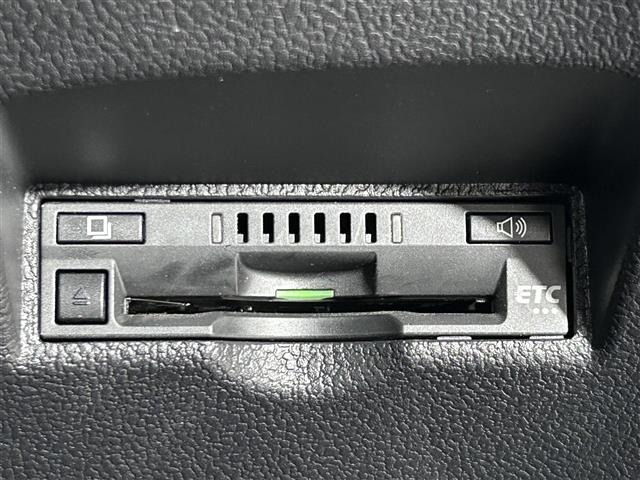 Toyota PRIUS 2018 7022647-8
