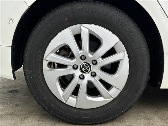 Toyota PRIUS 2018 7022648-11