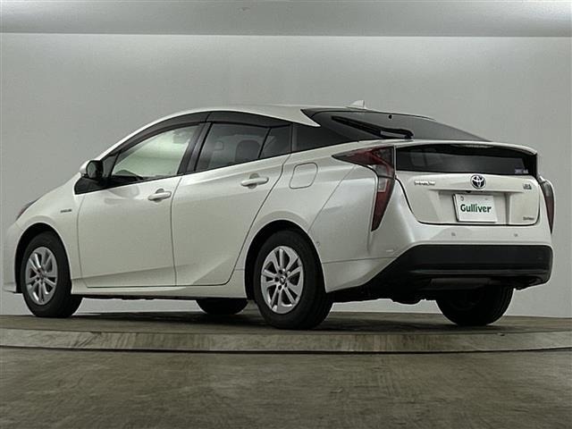 Toyota PRIUS 2018 7022648-13