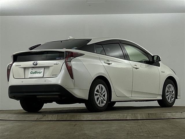 Toyota PRIUS 2018 7022648-19
