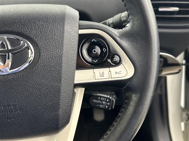 Toyota PRIUS 2018 7022648-2