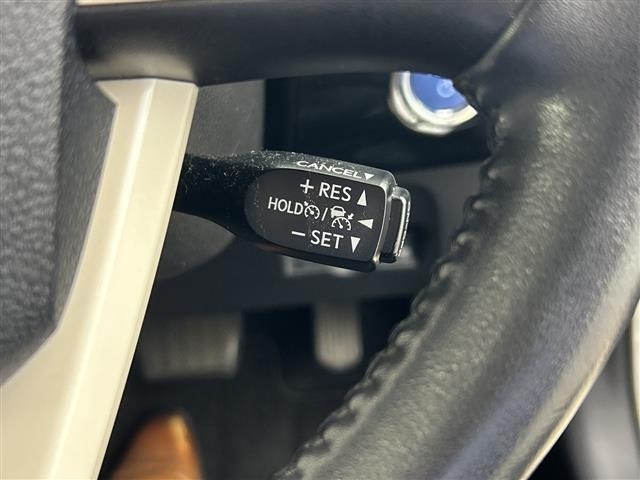 Toyota PRIUS 2018 7022648-4