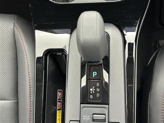 Toyota PRIUS 2024 7022656-13