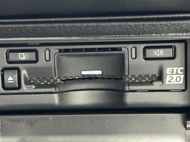 Toyota PRIUS 2024 7022656-2