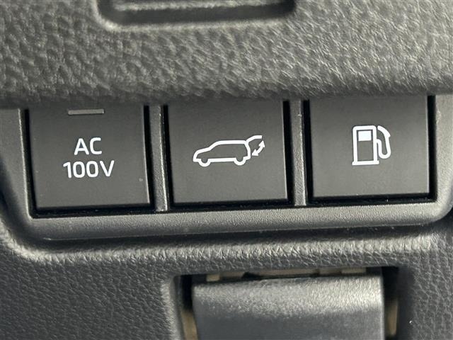 Toyota PRIUS 2024 7022656-5