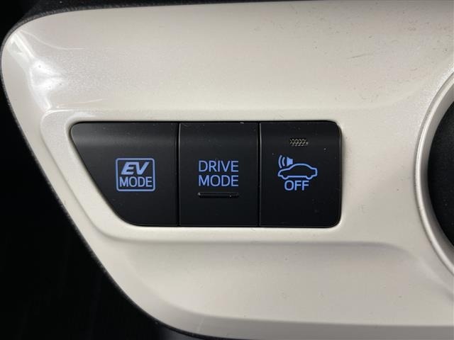 Toyota PRIUS 2018 7022657-2
