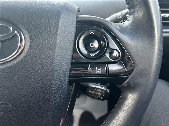 Toyota PRIUS 2019 7022659-17