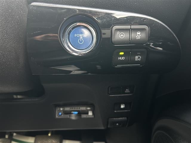 Toyota PRIUS 2019 7022659-18