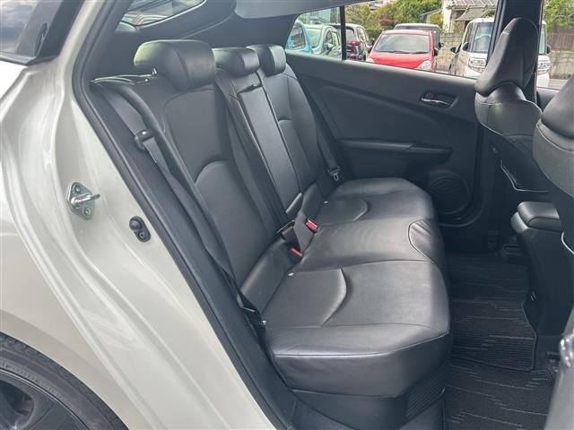 Toyota PRIUS 2019 7022659-22
