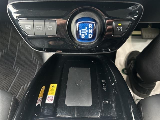 Toyota PRIUS 2019 7022659-7