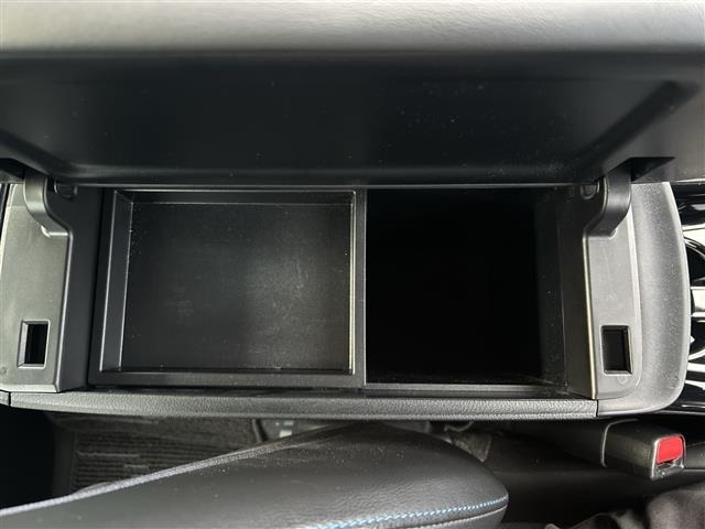 Toyota PRIUS 2019 7022659-9