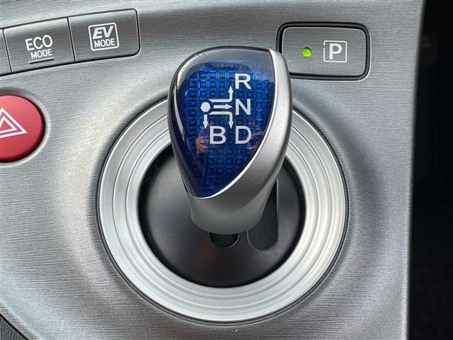 Toyota PRIUS 2013 7022671-7