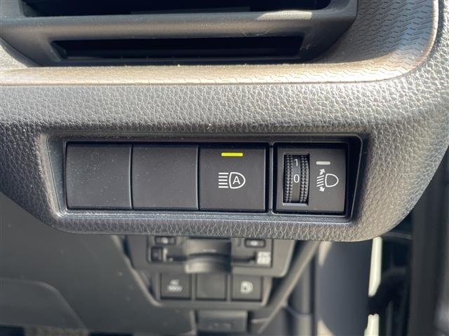 Toyota PRIUS 2023 7022677-11