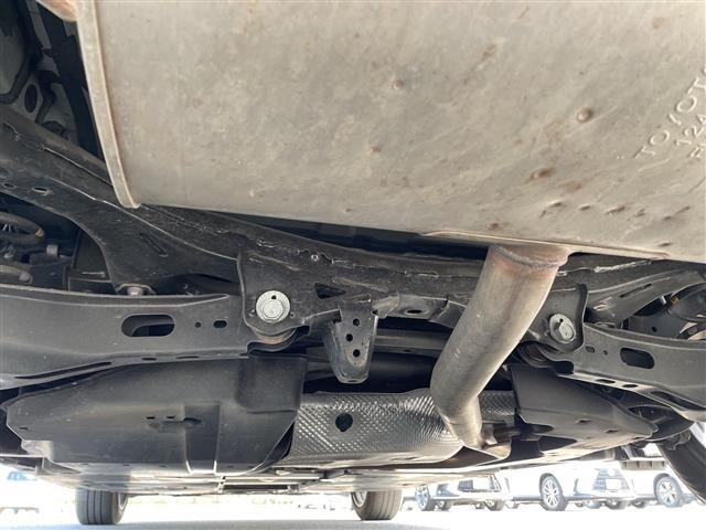 Toyota PRIUS 2023 7022677-13