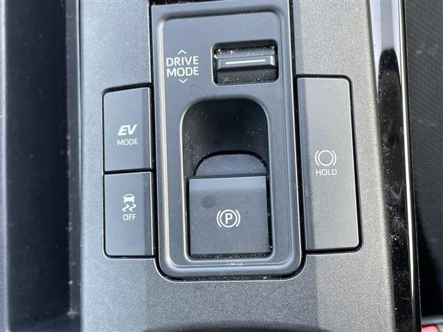 Toyota PRIUS 2023 7022677-22