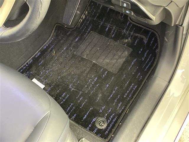 Toyota PRIUS 2017 7022681-3