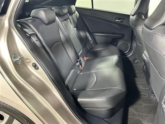 Toyota PRIUS 2016 7022684-11