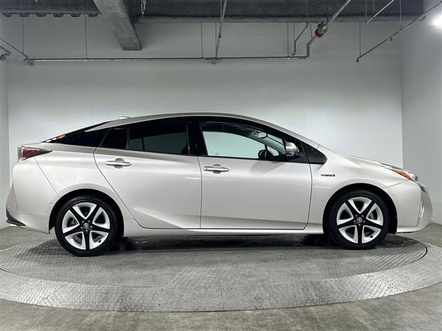 Toyota PRIUS 2016 7022684-20