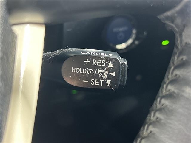 Toyota PRIUS 2016 7022684-8