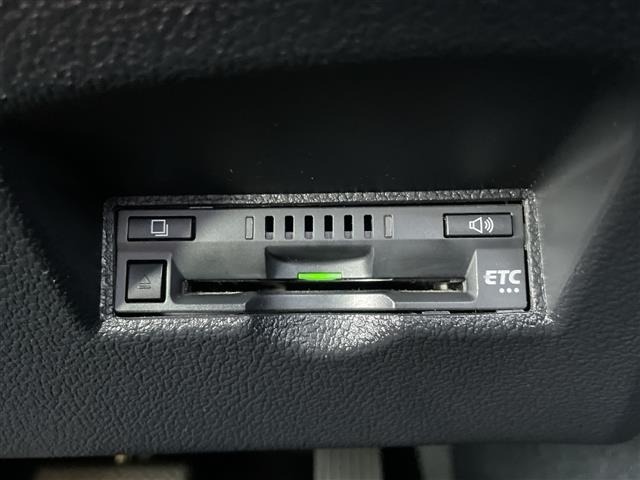 Toyota PRIUS 2019 7022696-1