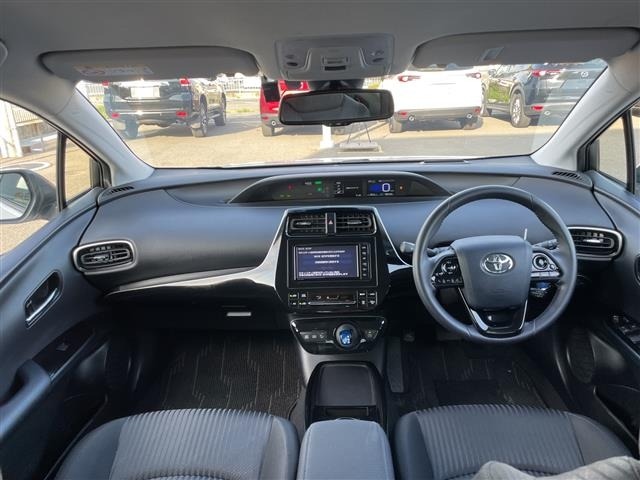 Toyota PRIUS 2019 7022696-15