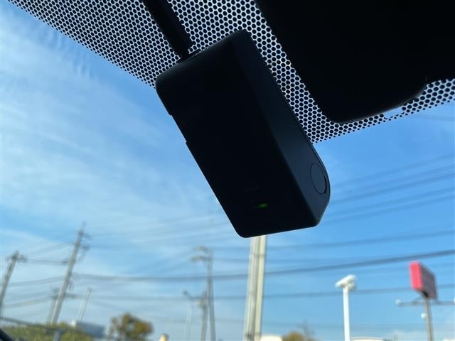 Toyota PRIUS 2019 7022696-3