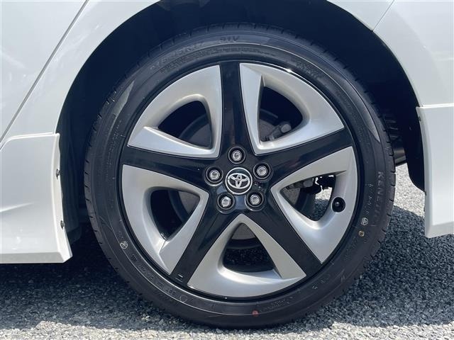 Toyota PRIUS 2019 7022697-10